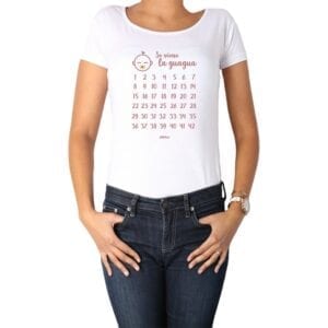 polera adulto mujer calambur se viene la guagua calendario color blanco